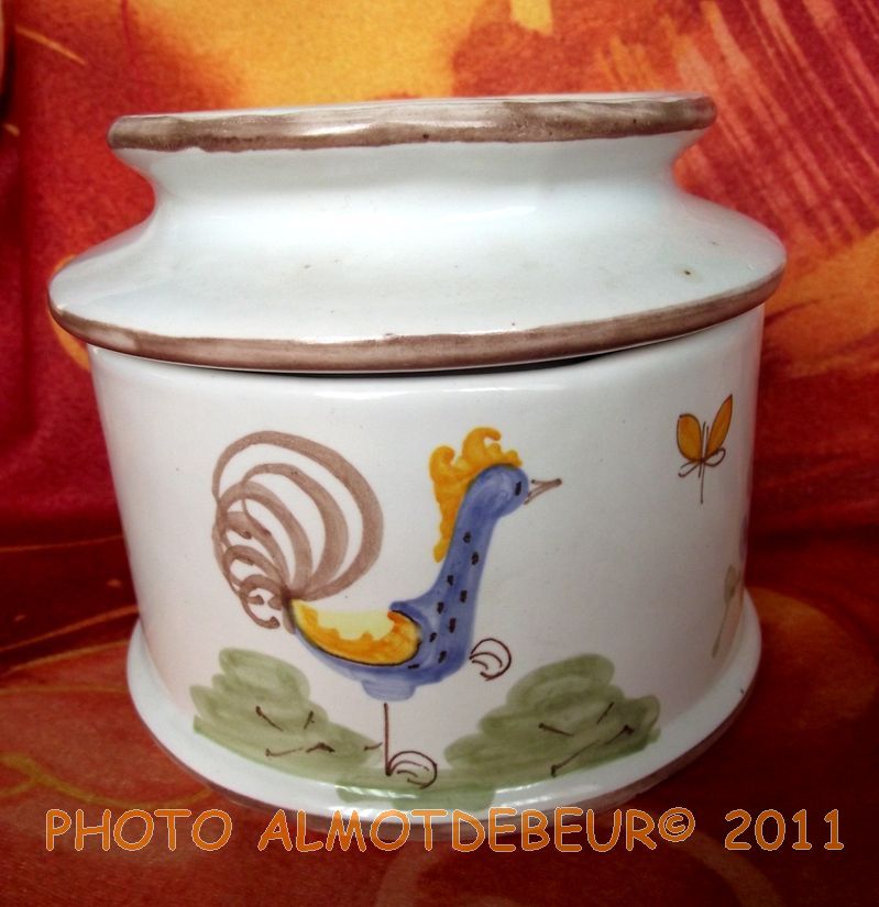 La Chapelle des Pots décor au Coq rochelé Annie Beurrier